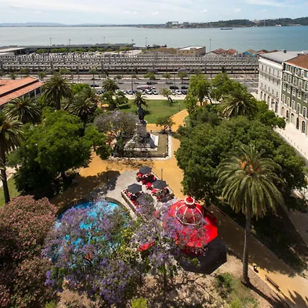Ribeira Garden * Lisbon
